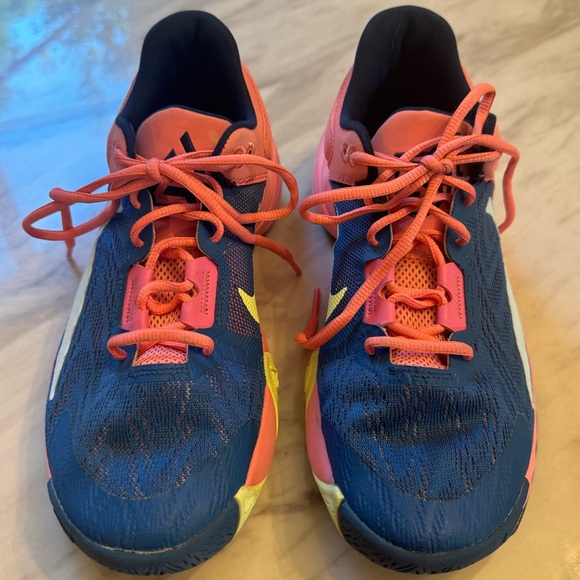 Excellent Condition Men’s Giannis Immortality 2 Basketball Shoes